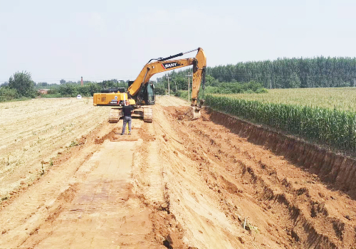 12m跨度冬暖式蔬菜大棚墙体施工步骤